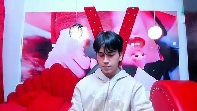 alex 477 online show from November 4, 2025, 11:58 am