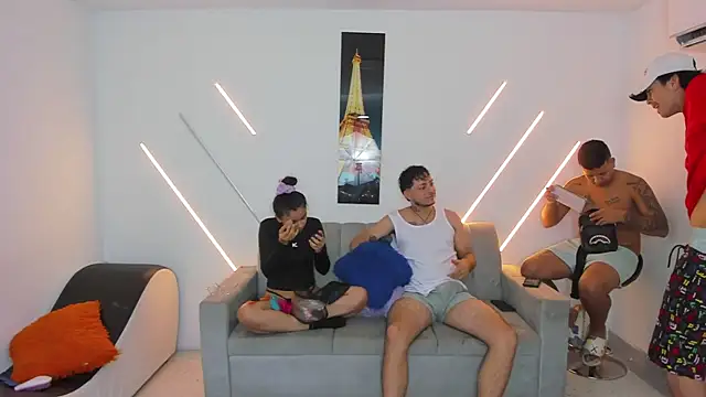 Snapshot of brutal_sex_room2 chatting on November 30, 2025, 2:51 pm brutal sex room2 online show from November 30, 2025, 2:51 pm