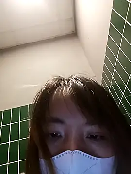 Snapshot of Michiko1 chatting on March 17, 2025, 11:31 am Michiko1 online show from March 17, 2025, 11:31 am