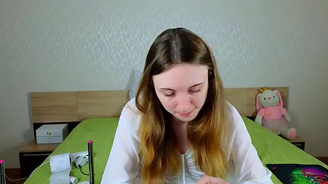 Cowell Adelina online show from February 6, 2026, 10:33 am