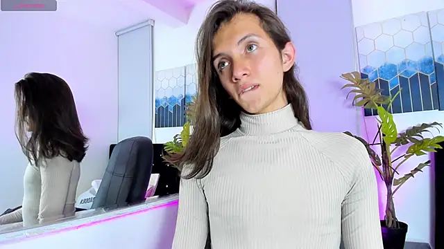 Feniix   online show from February 25, 2025, 3:31 am