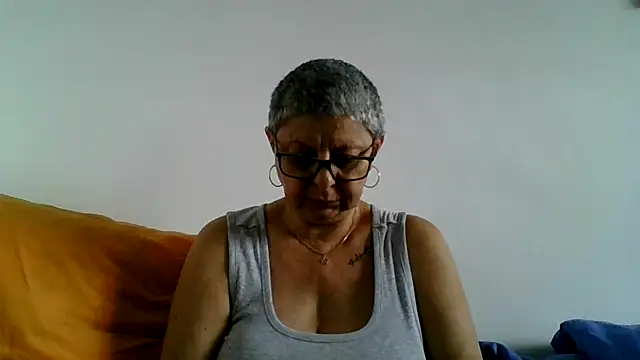 roseblak42 online show from July 13, 2026, 3:00 pm
