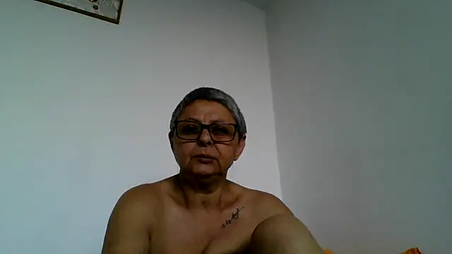 roseblak42 online show from July 25, 2026, 5:08 pm