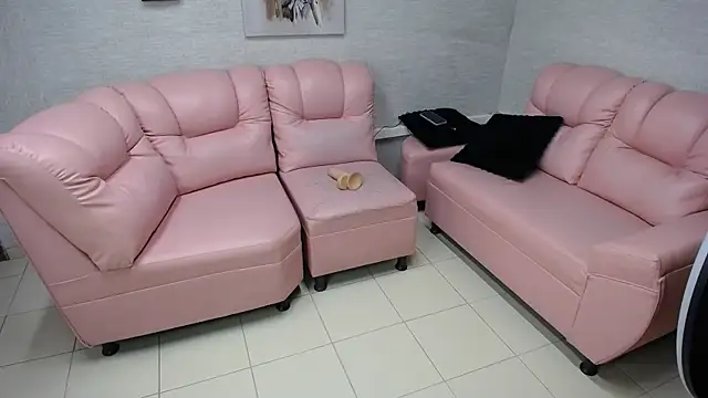 Penelope Nipples  online show from March 20, 2025, 5:58 pm