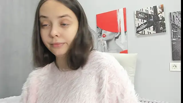 Tiny JuJu online show from February 2, 2026, 1:15 am