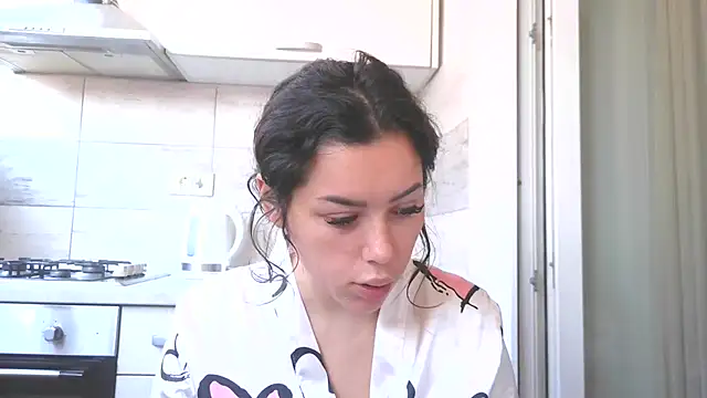 LovelyJulliette online show from November 3, 2025, 9:24 am