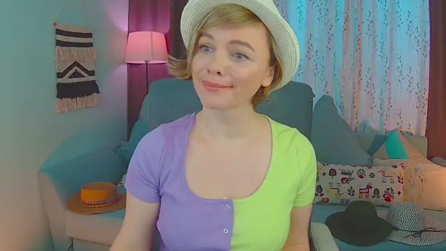 NandiSmile online show from February 27, 2025, 10:33 am