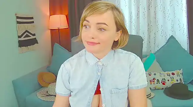 NandiSmile online show from March 19, 2025, 10:55 am