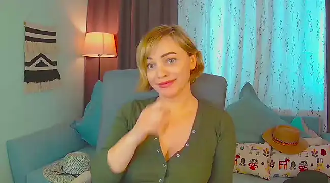 NandiSmile online show from March 18, 2025, 11:22 am