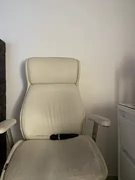 natashasweet online show from March 3, 2025, 3:54 pm