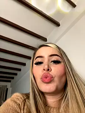 natashasweet online show from September 14, 2025, 12:22 am