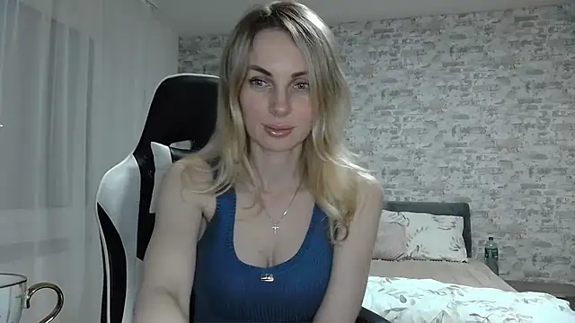 Snapshot of AlissonBia chatting on May 16, 2026, 8:41 pm AlissonBia online show from May 16, 2026, 8:41 pm