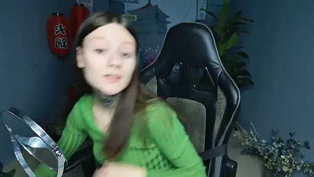 VeliraBraitberg online show from February 23, 2025, 5:12 am