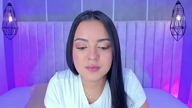 lea gray online show from September 12, 2025, 6:51 pm