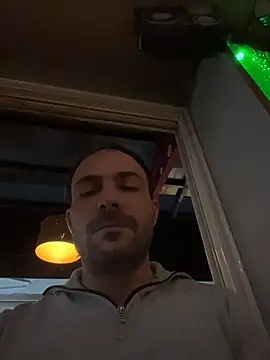 Adventurehotman online show from November 27, 2025, 3:23 pm