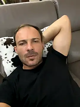 Adventurehotman online show from September 12, 2025, 10:31 pm