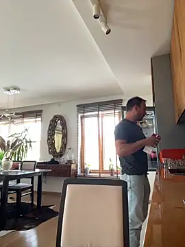 Adventurehotman online show from September 10, 2025, 12:26 pm