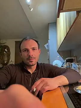 Adventurehotman online show from March 18, 2025, 11:42 pm