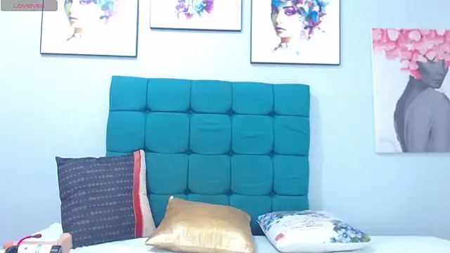 SofiaSexy  online show from February 11, 2025, 9:46 pm