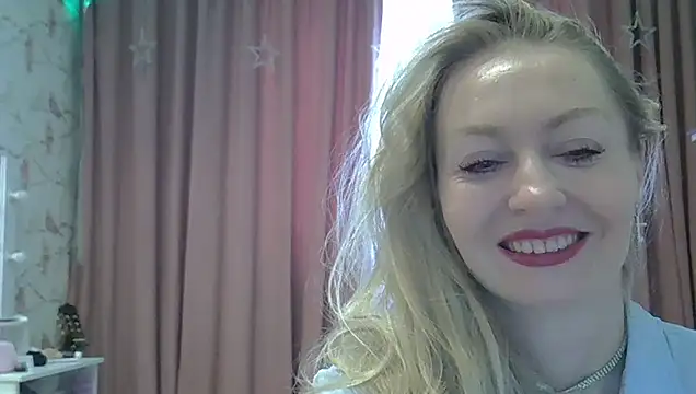 ZarinaSwift online show from September 25, 2025, 4:40 am