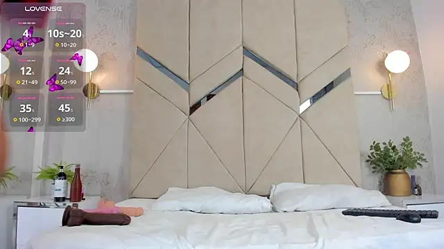 Snapshot of LiaVelez chatting on October 11, 2025, 1:45 pm LiaVelez online show from October 11, 2025, 1:45 pm