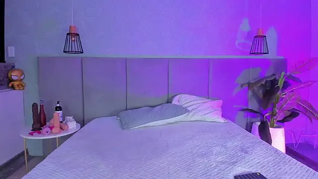 Snapshot of LiaVelez chatting on March 13, 2025, 1:07 pm LiaVelez online show from March 13, 2025, 1:07 pm