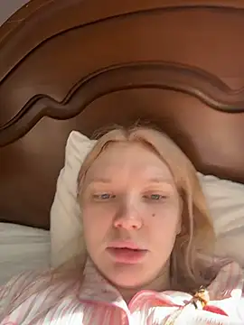 AmmyHot online show from February 13, 2026, 5:07 am