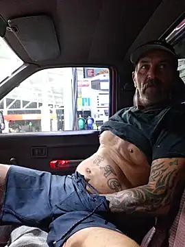 Hotbodyscottie online show from May 23, 2026, 9:41 am