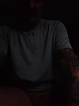 Hotbodyscottie online show from June 1, 2026, 6:24 am