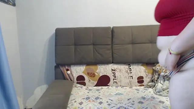 Amelia Kiss  online show from June 11, 2026, 1:49 am