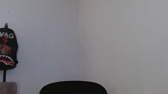 king  Black online show from November 10, 2025, 4:34 pm