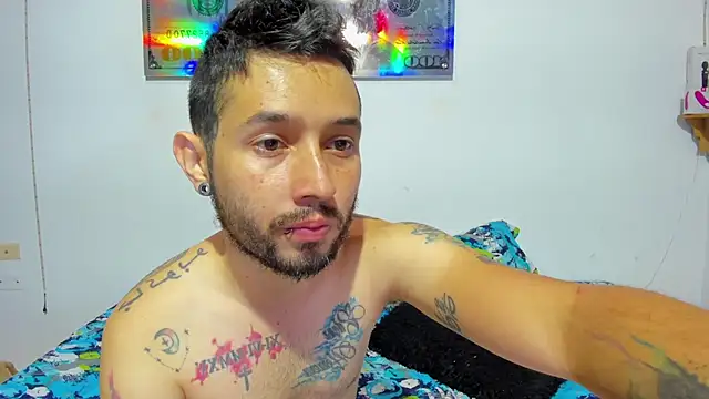 Snapshot of Bad_Couple_1 chatting on February 6, 2025, 10:04 am Bad Couple 1 online show from February 6, 2025, 10:04 am