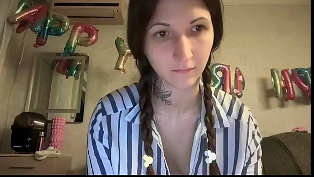 daddyandmyprincess online show from November 15, 2025, 7:51 pm