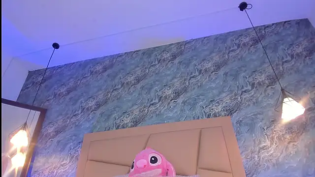 Snapshot of _Hollywood_1 chatting on November 11, 2025, 7:14 am Hollywood 1 online show from November 11, 2025, 7:14 am