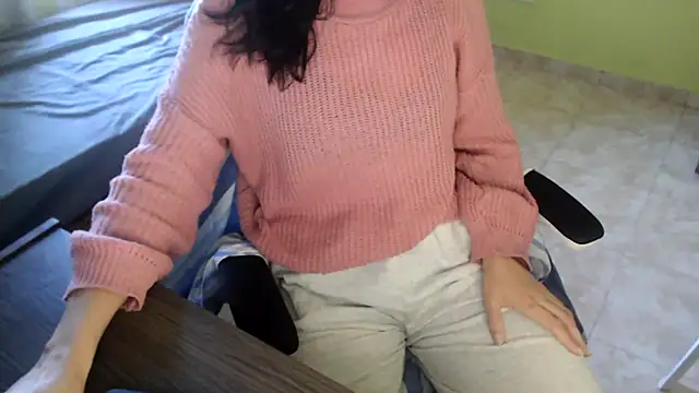 samantha s69 online show from October 1, 2025, 12:53 pm