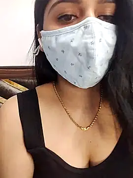 Gloie4u online show from March 6, 2025, 3:13 pm