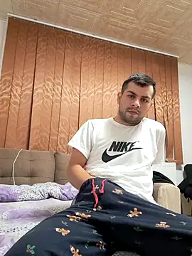 hornny1995 online show from December 28, 2024, 5:46 pm