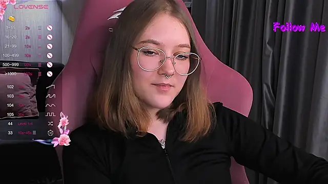 Snapshot of bunny_bubble chatting on March 3, 2025, 12:34 am bunny bubble online show from March 3, 2025, 12:34 am