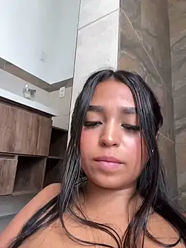 Juli Walker online show from January 14, 2025, 5:45 pm