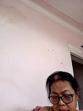 Snapshot of Hotestlove chatting on April 24, 2026, 3:41 am Hotestlove online show from April 24, 2026, 3:41 am