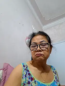Snapshot of Hotestlove chatting on May 6, 2026, 10:36 pm Hotestlove online show from May 6, 2026, 10:36 pm