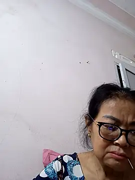 Hotestlove online show from March 11, 2026, 2:22 pm