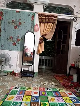 Hotestlove online show from April 16, 2026, 9:50 pm