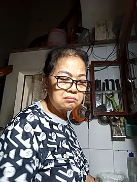 Hotestlove online show from March 4, 2026, 2:52 am