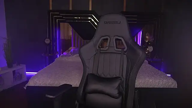 LiaBrazzerr online show from March 14, 2025, 6:39 pm