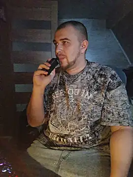 Snapshot of Foxyshaved chatting on February 11, 2026, 6:35 am Foxyshaved online show from February 11, 2026, 6:35 am