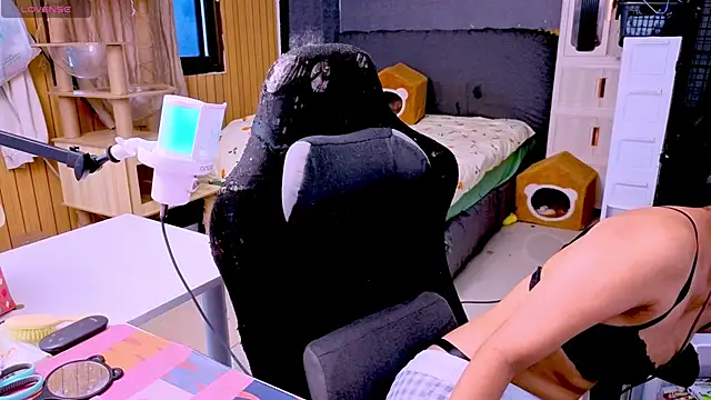 Kana G online show from March 27, 2026, 7:39 am