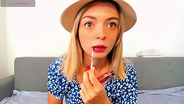 Snapshot of _ellen_meow_ chatting on October 11, 2025, 12:17 pm ellen meow online show from October 11, 2025, 12:17 pm