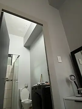 slimcateee online show from September 24, 2025, 4:41 am