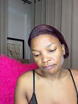 slimcateee online show from June 13, 2026, 5:27 am